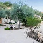Azalo Landhuis Noto